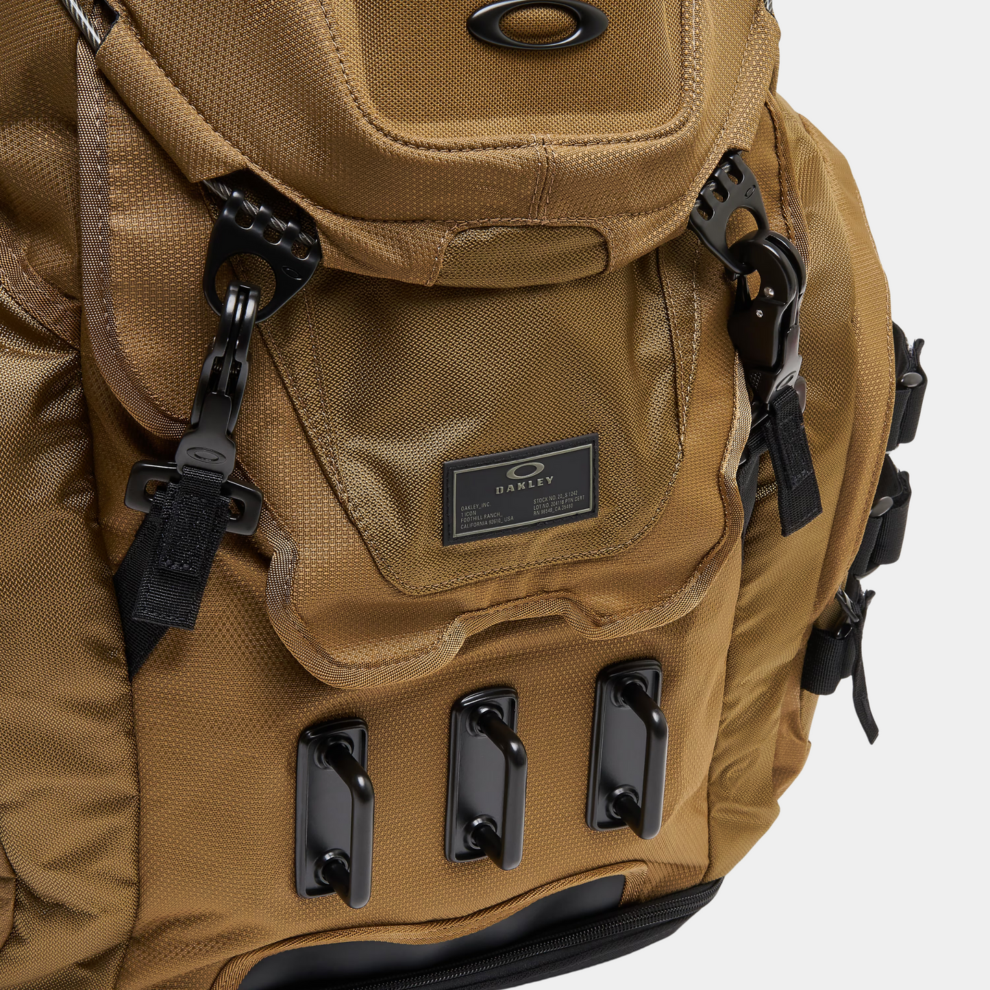 Oakley Kitchen Sink Backpack Hardware View