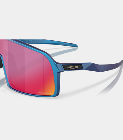 Oakley Sutro Blue Colorshift Prizm Road Product Pic Close Up